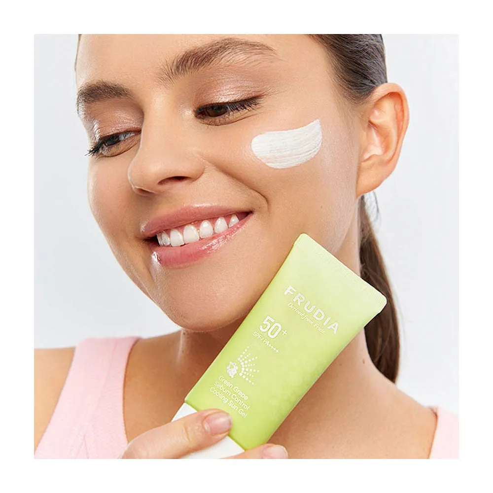 Green Grape Sebum Control Sun Gel SPF50  / PA    