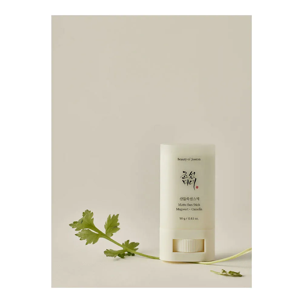 Matte Sun Stick: Mugwort Camelia SPF 50  PA    