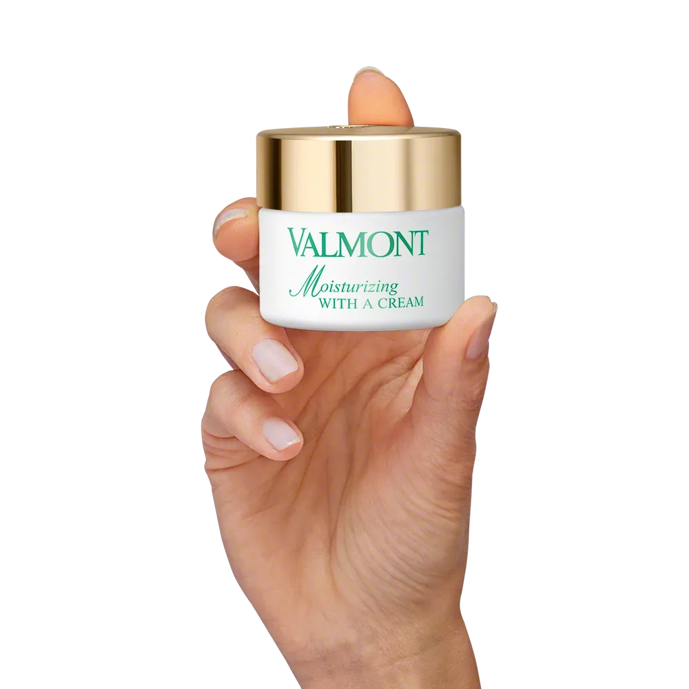 Moisturizing With A Cream 50ml