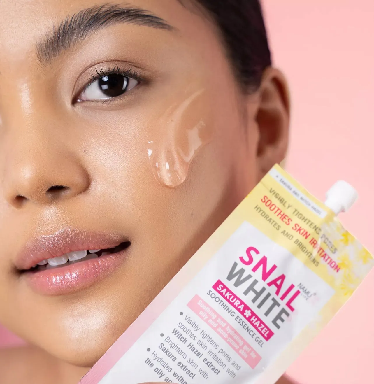 Snailwhite - Sakura Hazel Soothing Essence Gel 20ml
