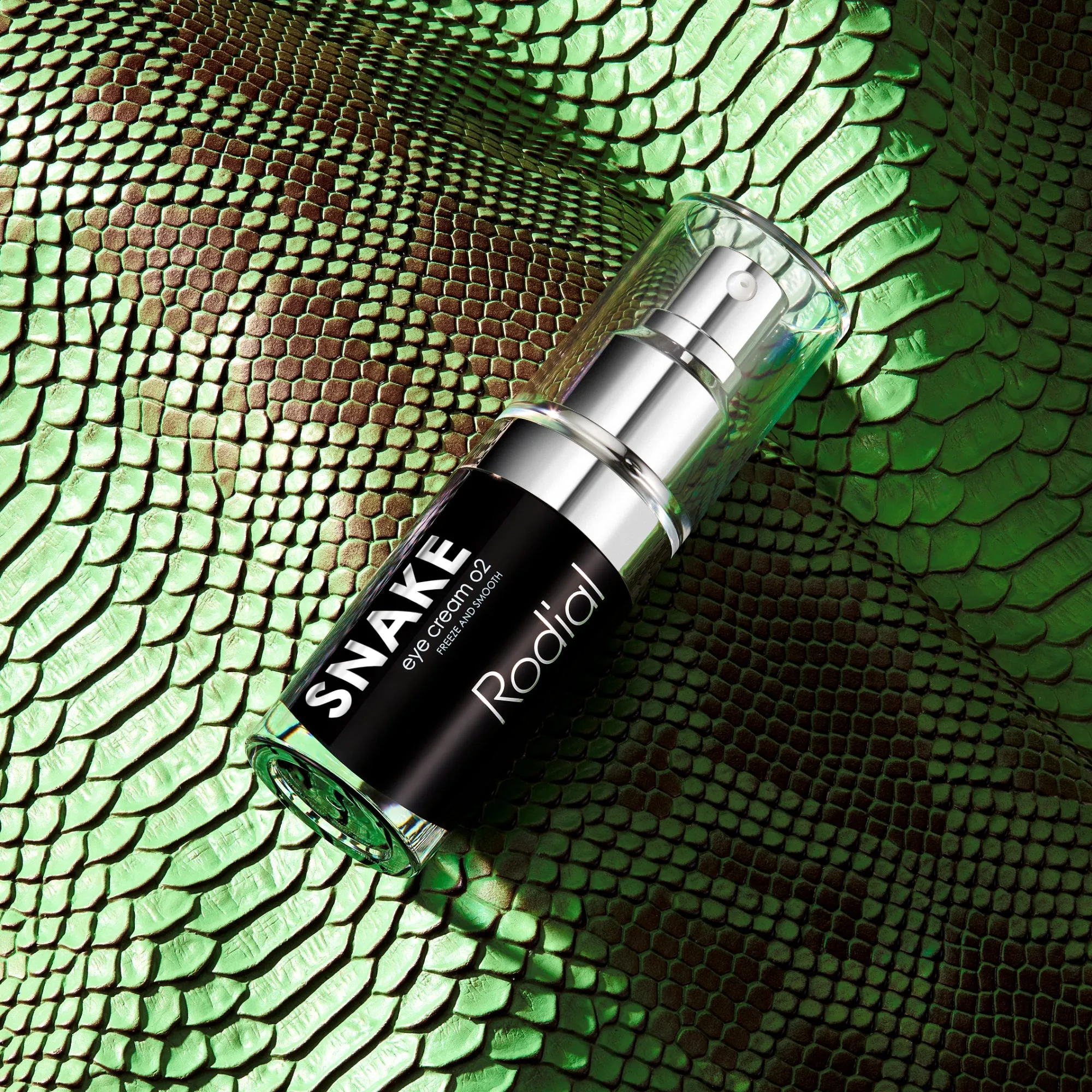 Snake Eye Cream 02