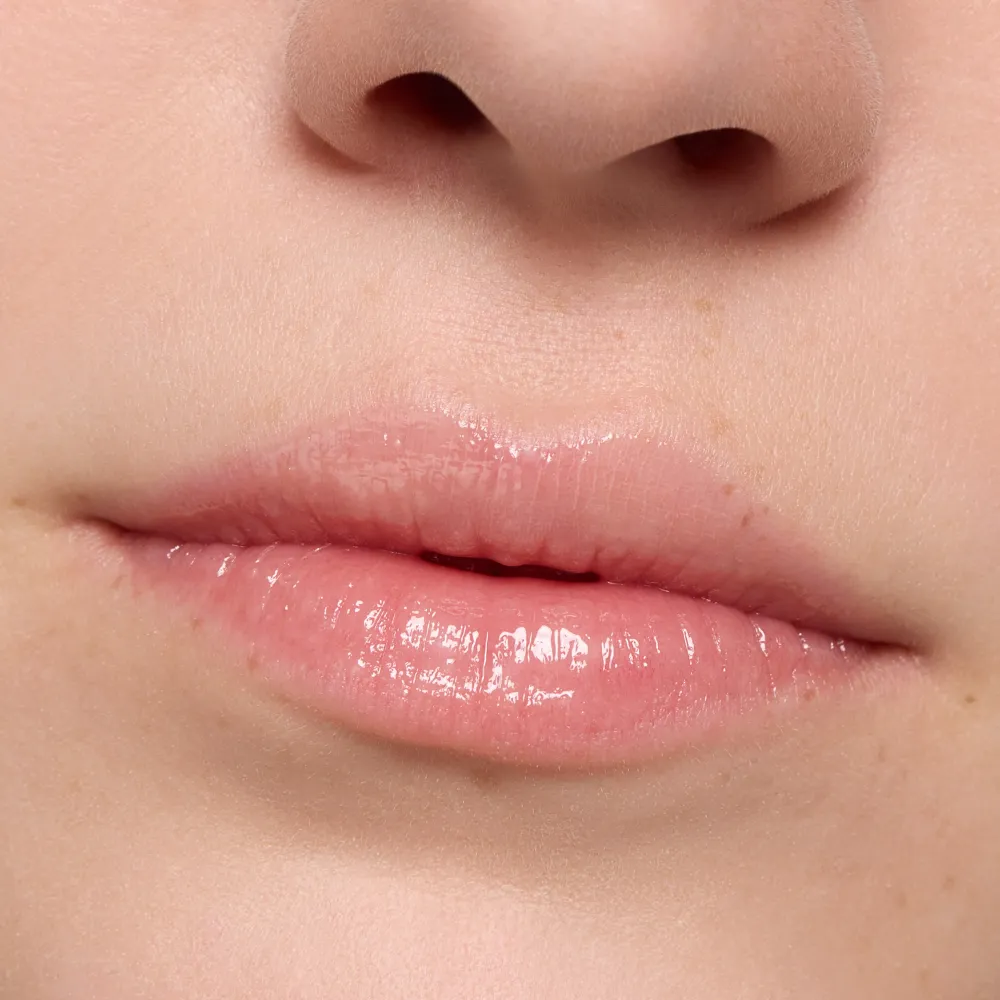 the super peptide glossy lip treatment