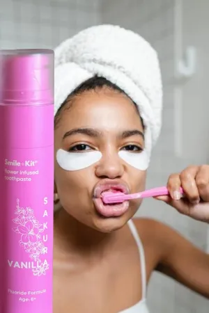 Ultimate Teeth Whitening Bundle with Sakura Vanilla Theme