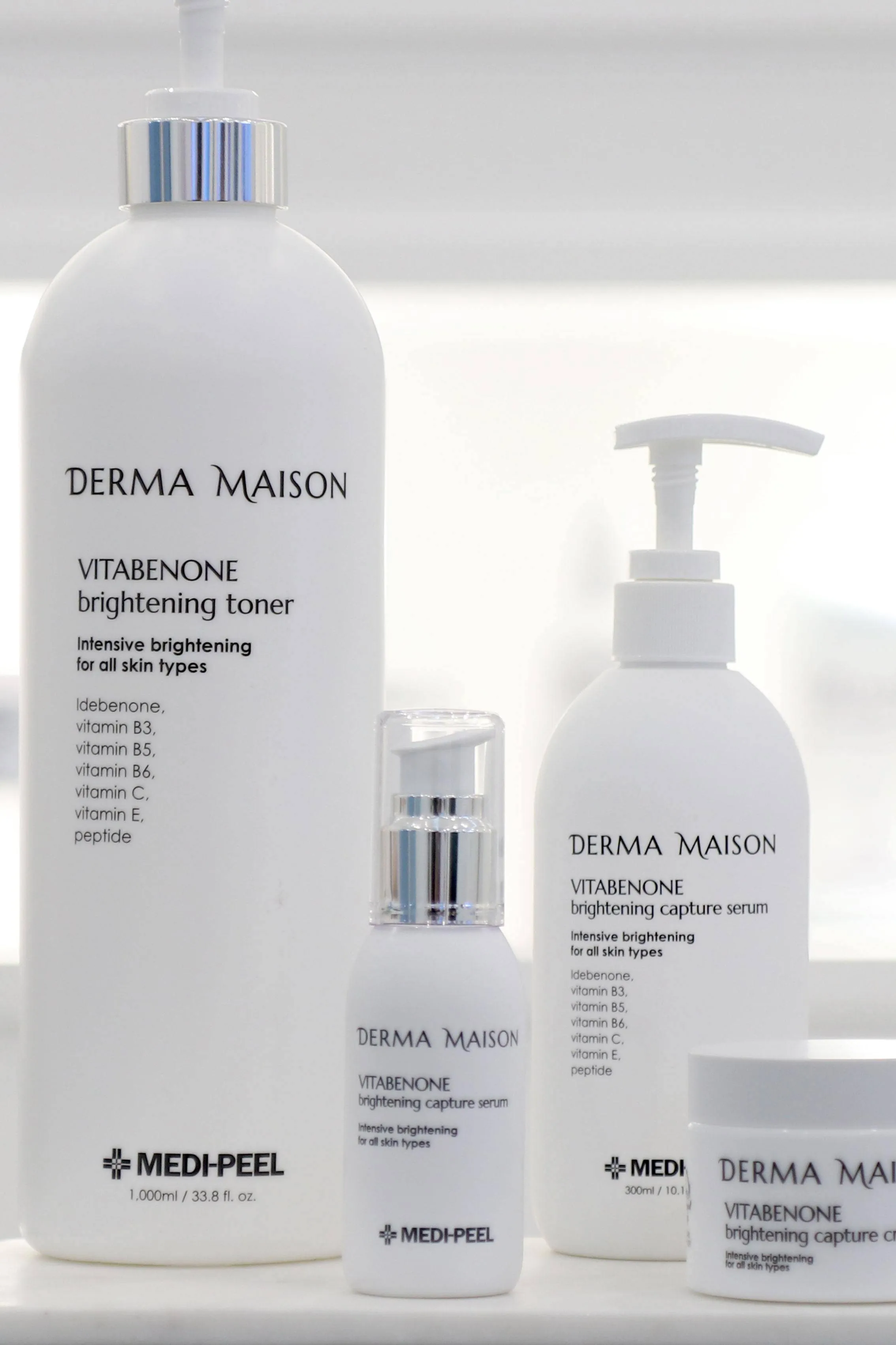 Vitabenone Brightening Capture Serum