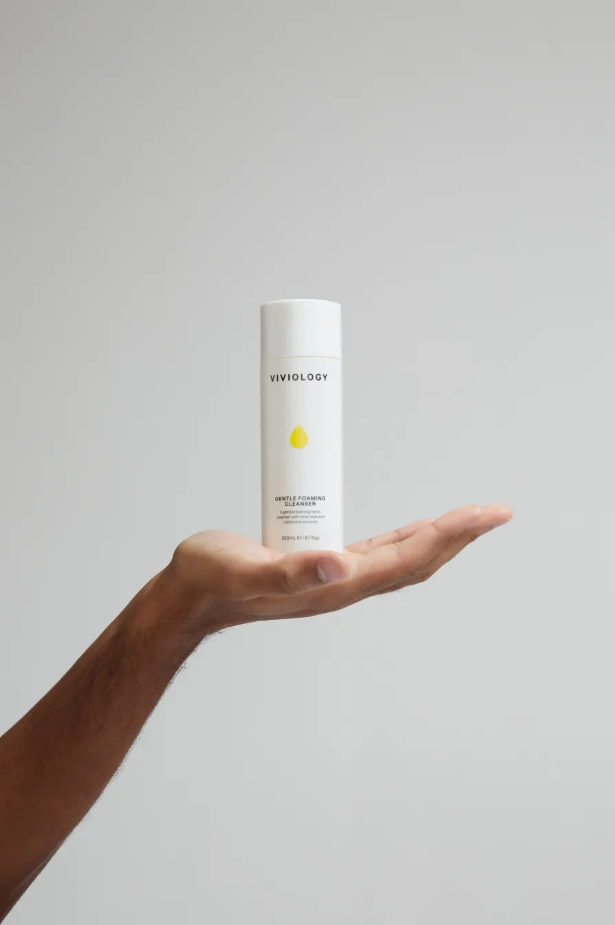 VIVIOLOGY Gentle Foaming Cleanser 200ml